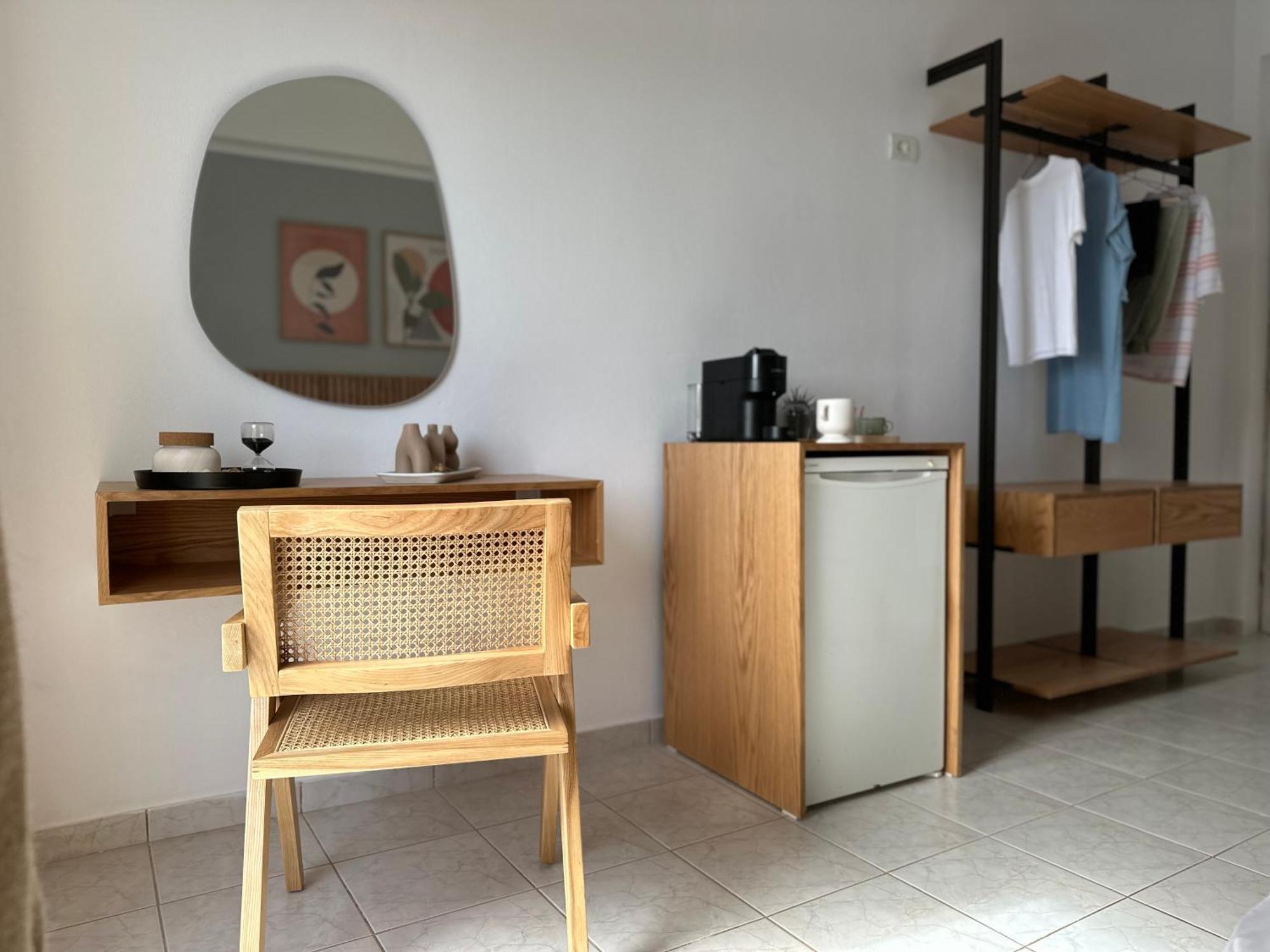 Harmonia Guest House 2 Himare Quarto foto